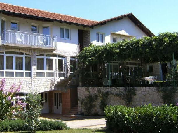 Pansion Pero Elez Medjugorje Hotel Ngoại thất bức ảnh